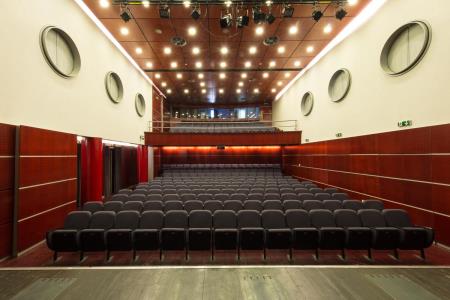 Velika dvorana, arhiv Občine Dolenjske Toplice